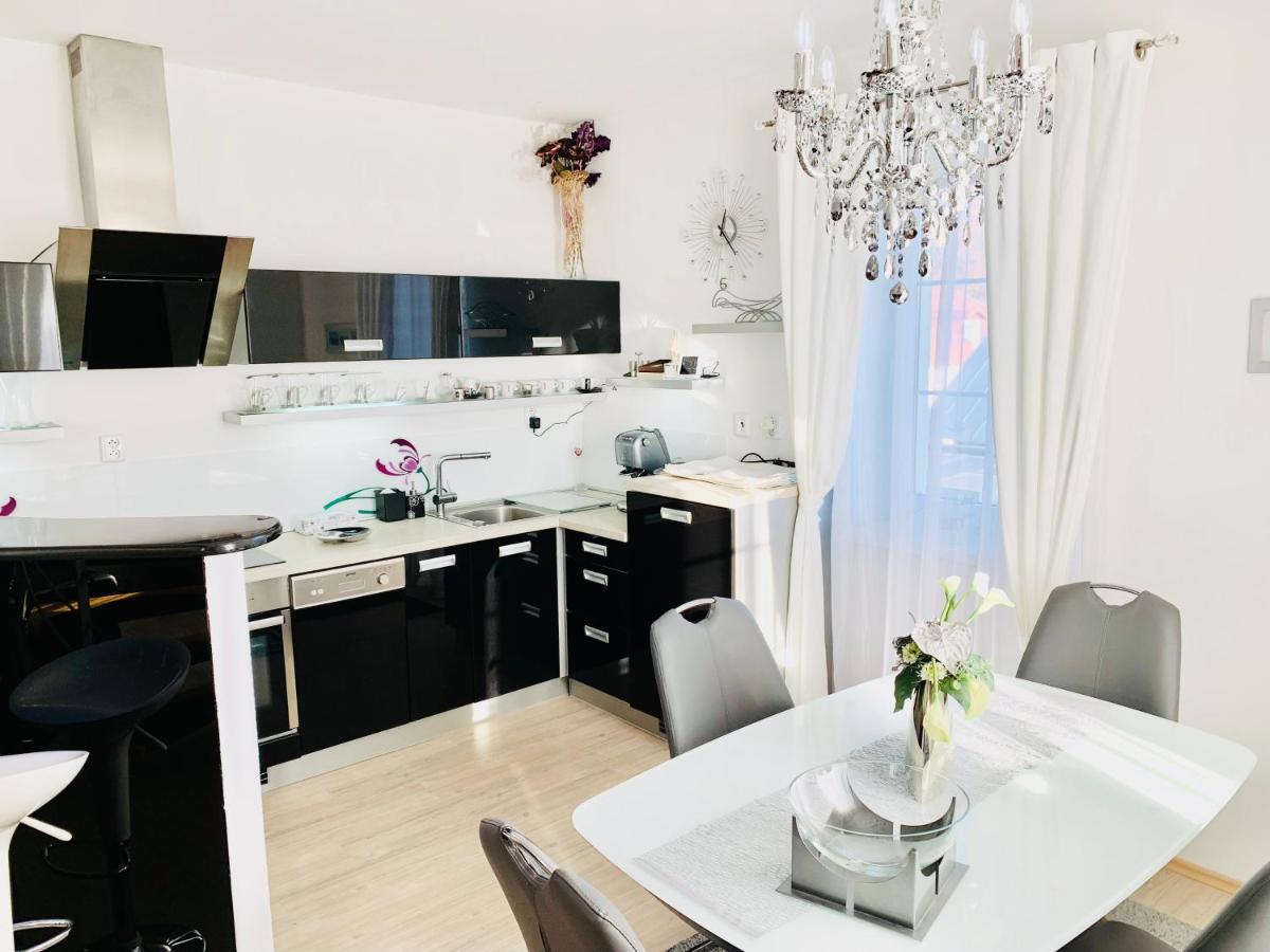 Apartman Residenz Попрад Екстериор снимка